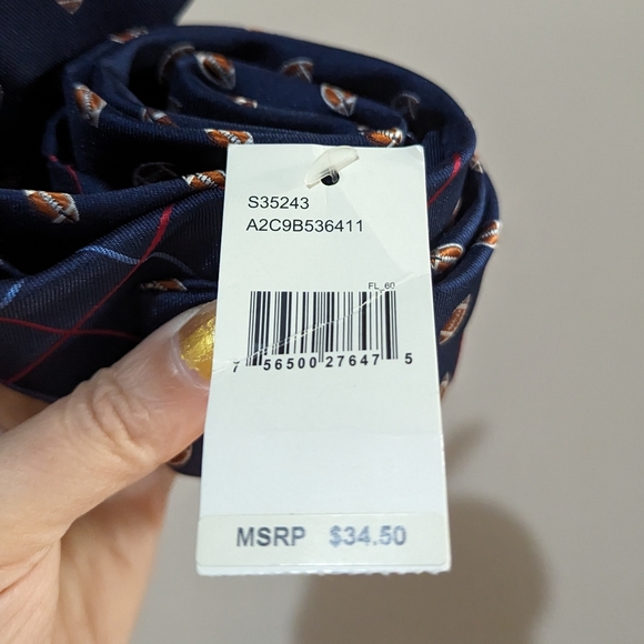 LAST DAY Izod Football Grid Tie 3" width New With Tag - Picture 9 of 9